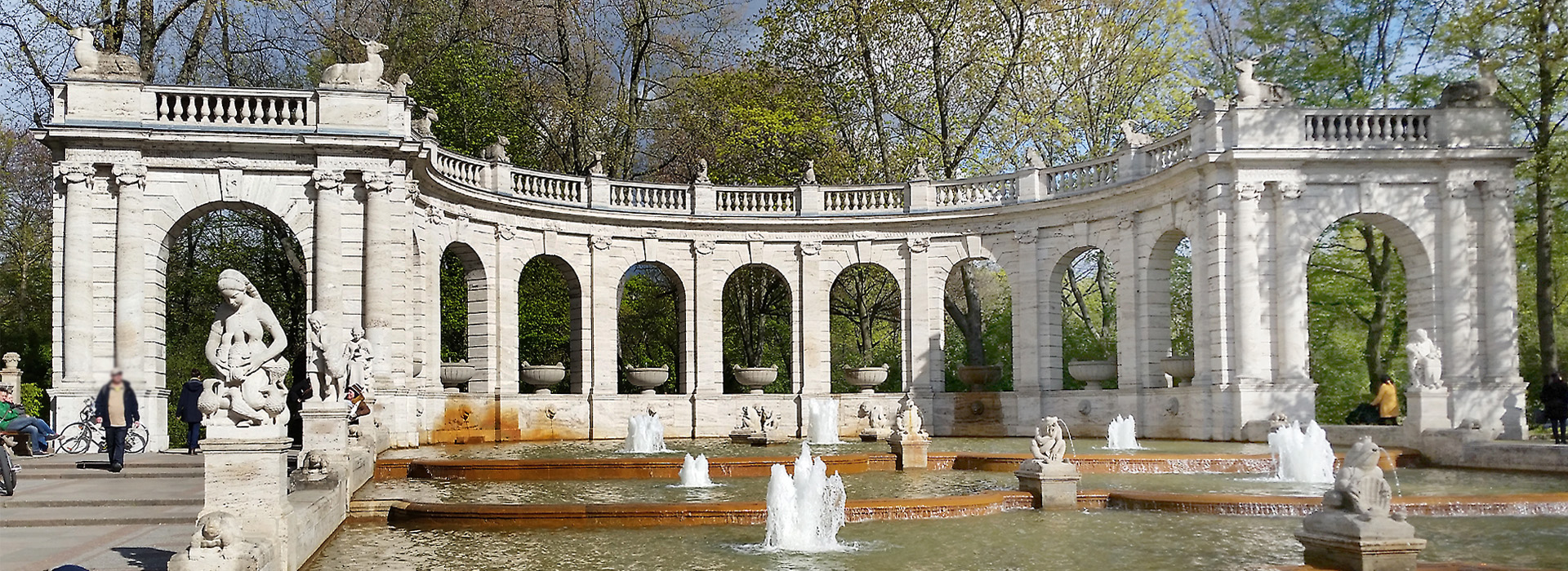 Märchenbrunnen